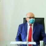 Faouzi Mahdi se fait vacciner contre le coronavirus