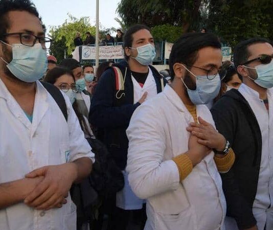 استمرار الغضب بشأن حادثة مطار تونس