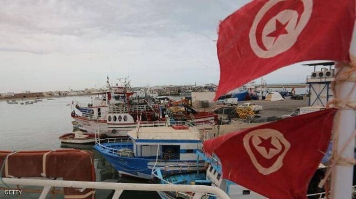 هجرة غير شرعية : غرق 17 مهاجرا وإنقاذ 2 في قارب غرق قبالة تونس