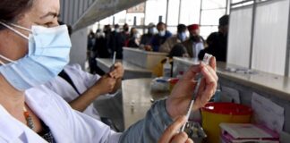 إسبانيا ترسل أول شحنة من مساعدات فيروس كورونا إلى تونس