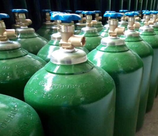 مع تفاقم كوفيد-19 في تونس ، تزايد النقص في الأكسجين