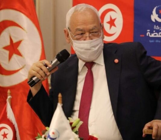 التونسيون يخشون أن جماعة الإخوان المسلمين لها موطئ قدم في النهضة
