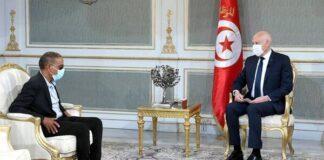 الرئيس قيس سعيد يستقبل المواطن حاتم الحفصوني
