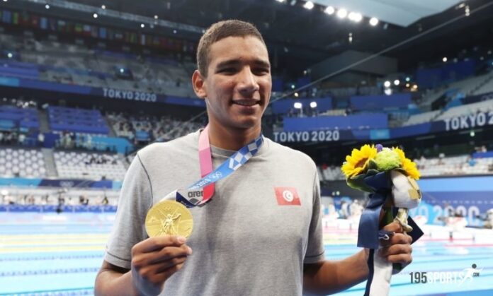 استقبال بطولي للبطل الأولمبي التونسي أحمد حفناوي البالغ من العمر 18 عامًا