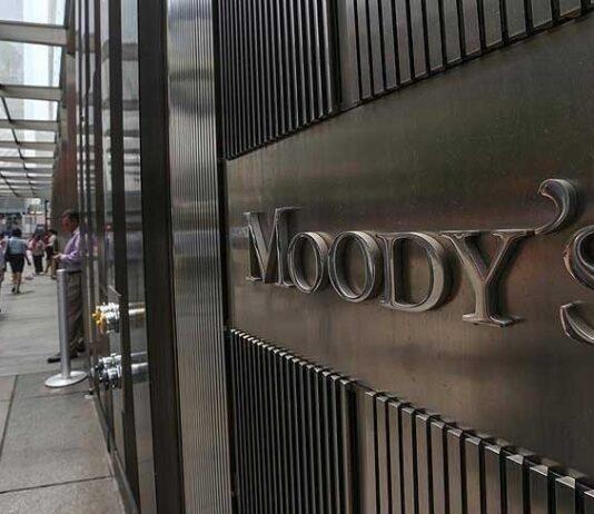Moody's-Ainsi, la Tunisie est passée de la notation « B3 perspective négative » à la notation « Caa1 ». Il s'agit de la classification attribuée aux pays de la catégorie « à haut risque » en cas de défaut sur la dette.