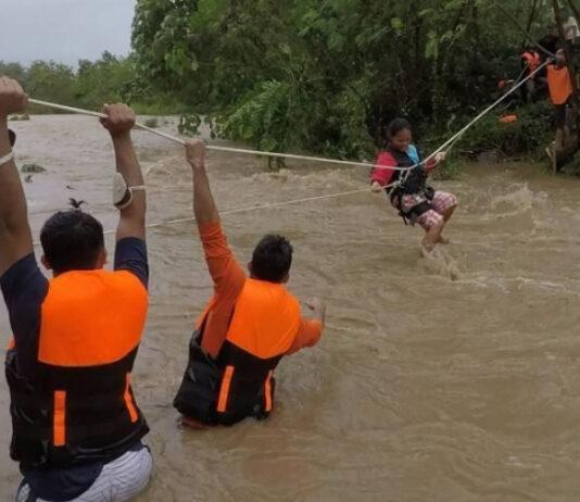 Philippines-De fortes pluies sont tombées lundi sur des zones entières de l'île la plus peuplée de l'archipel de Luçon, avant qu'une tempête tropicale, appelée Compasso, ne se déchaîne dans la mer de Chine méridionale.
