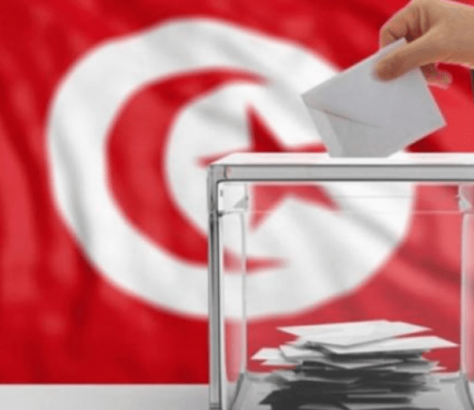 القرقوري-كما أوصى بمراجعة النظام الجزائي ، حيث ينص المبدأ على أنه لا يمكن أن يكون هناك حكم بدون نص قانوني ، ويجب أن تكون العقوبة متناسبة مع درجة خطورة الانتهاك ، مشيرا إلى أن القانون ترك العديد من الانتهاكات دون عقوبات. . ، في مقابل عقوبات شديدة ولكن غير مناسبة للأعمال.