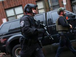 Texas-Des images, diffusées à la télévision, montraient une forte présence policière autour de l'établissement qui accueille un peu moins de 2 000 étudiants dans cette ville située entre Dallas et Fort Worth, dans le nord de l'État.