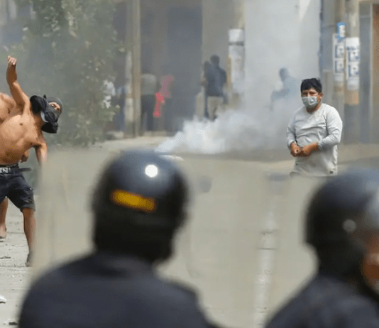 فرض حظر تجول في البيرو