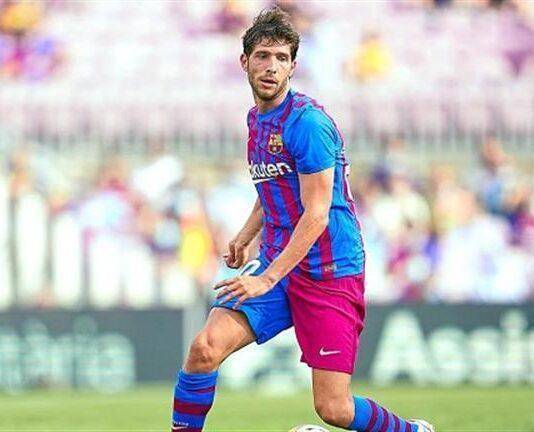 برشلونة يعلن تجديد عقد سيرجي روبرتو