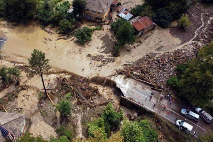 أمطار غزيرة وفيضانات تجتاح شمال تركيا