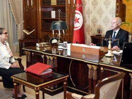 Saïed discute avec Najla