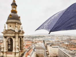 المجر تُقيل خبراء طقس