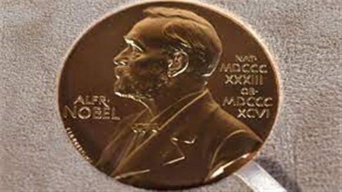 اكتشف سر البشرية.. من هو العالم الفائز بجائزة نوبل للطب؟