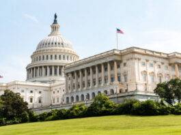 بحوزته أسلحة