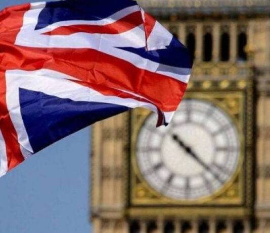 بريطانيا تحذر رعاياها