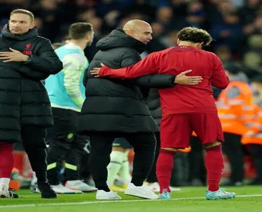 بعد قمة ليفربول والسيتي.. قارئ شفاه يكشف ما دار بين صلاح وجوارديولا 