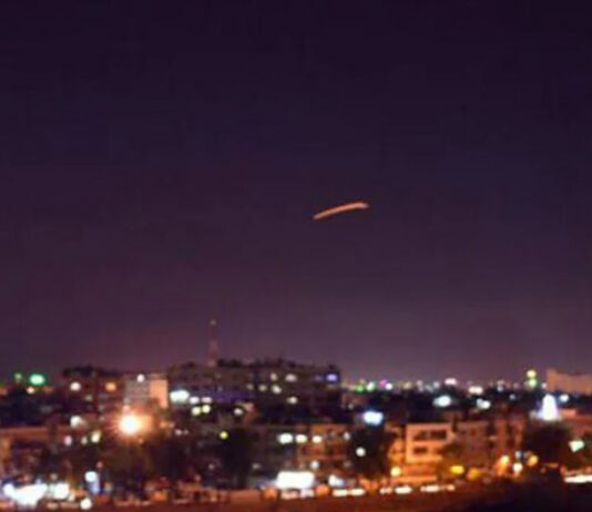 مطار دمشق