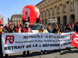 لماذا أشعل قانون التقاعد